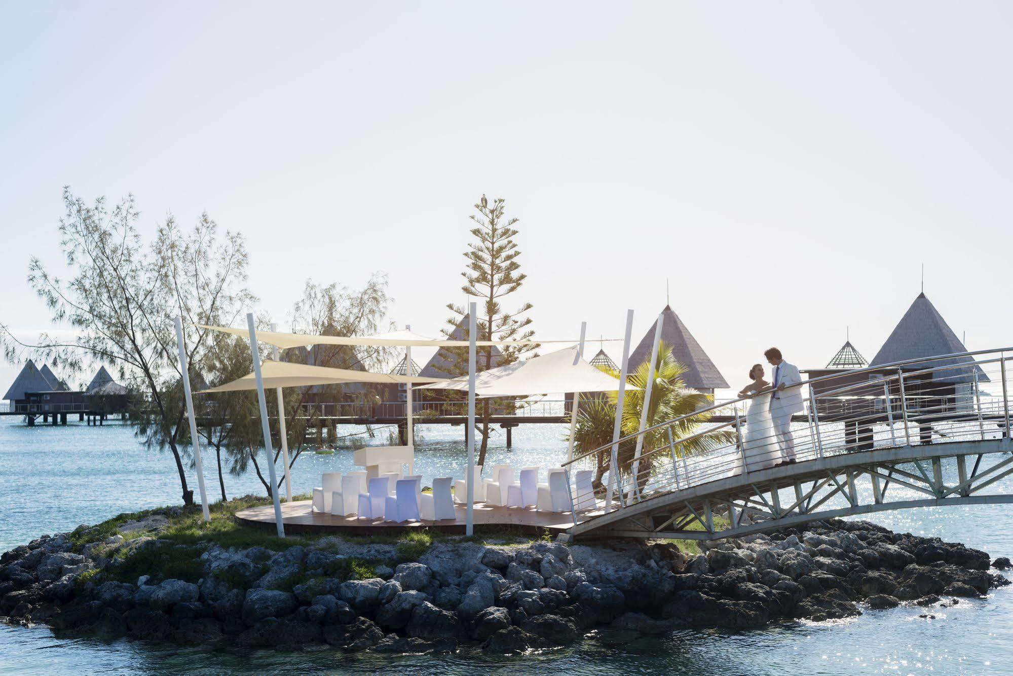 Doubletree By Hilton Noumea Ilot Maitre Resort Exterior photo